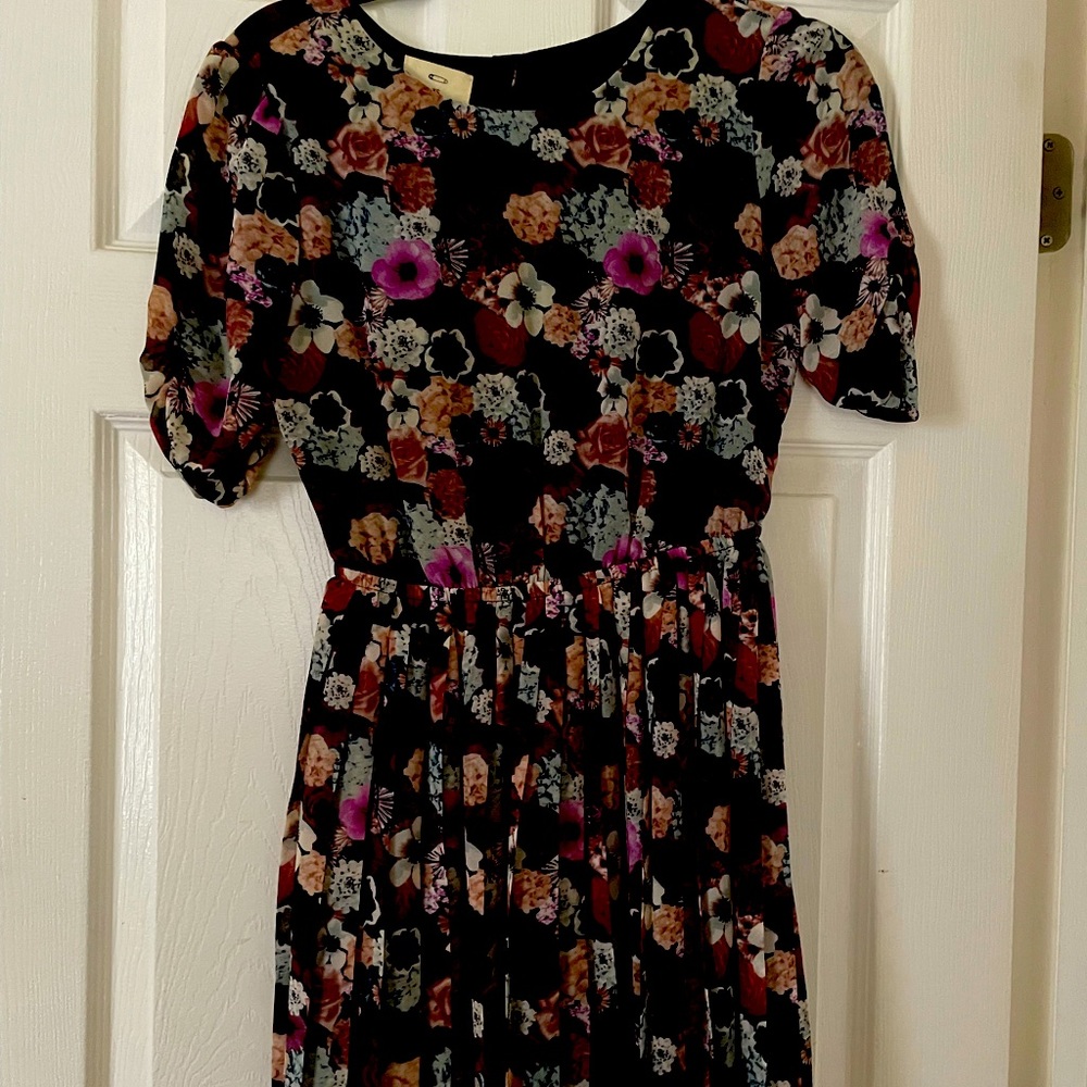 Open back floral dress UO